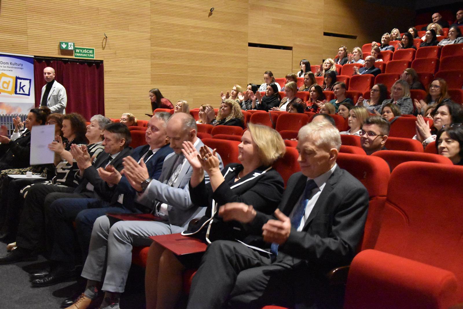 Konferencja inaugurująca działalność Specjalistycznego Centrum Wspierającego Edukację Włączającą | 595920130_122117506629023273_5356092077865576649_n.jpg