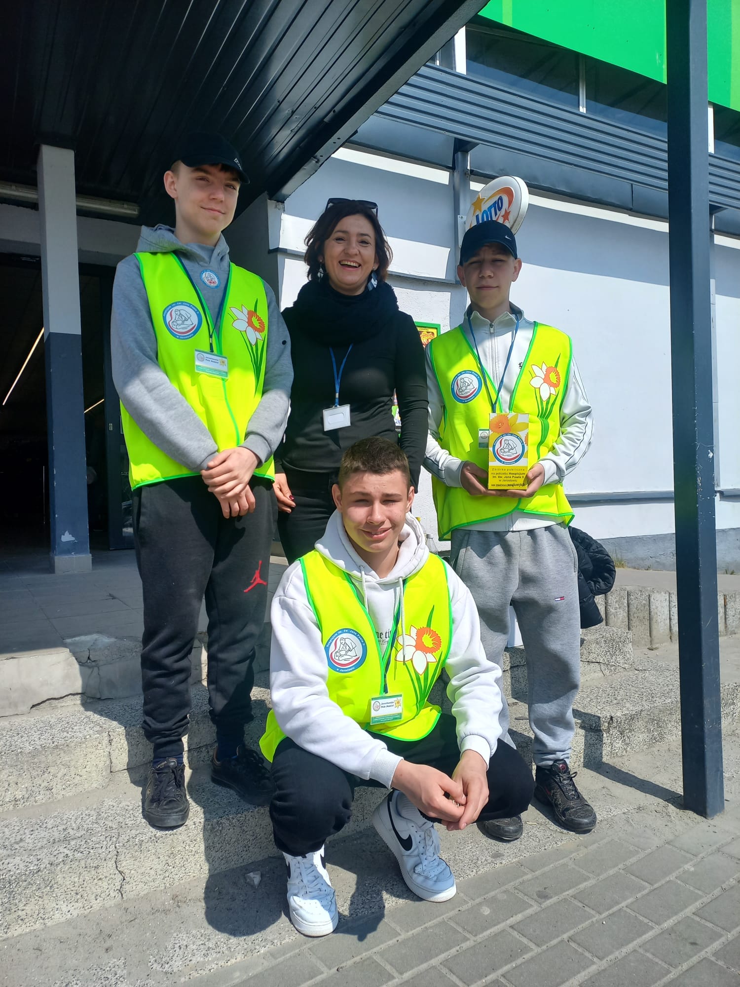 „Pomagamy, bo chcemy " | pro-u7Vq8ZHK.jpeg