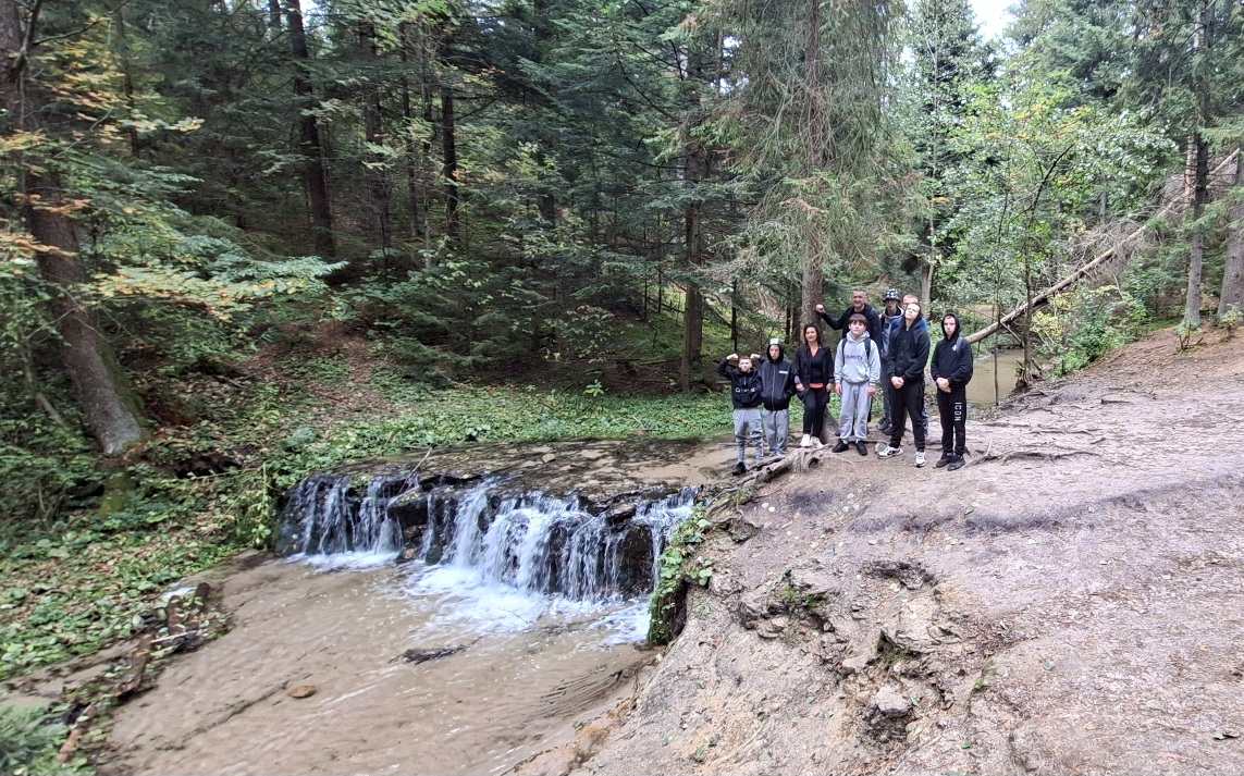 Wycieczka wychowanków gr. III Młodzieżowego Ośrodka Wychowawczego do rezerwatu przyrody Nad Tanwią. | 20261010_124114.jpg