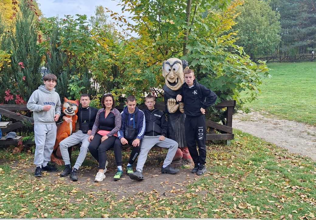 Wycieczka wychowanków gr. III Młodzieżowego Ośrodka Wychowawczego do rezerwatu przyrody Nad Tanwią. | 20261010_133755.jpg