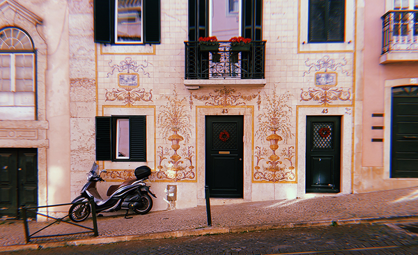 Hidden Gems of Lisbon: Non-Touristy Places Worth Visiting