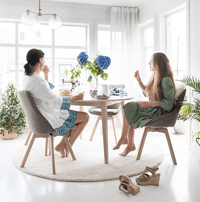 Filippa rundt bord med uttrekksmulighet