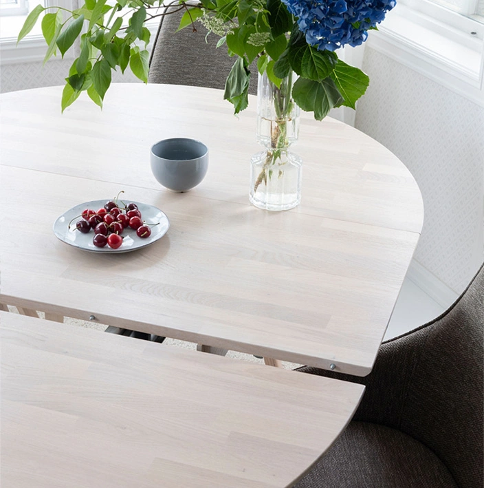 Filippa spisebord med uttrekk
