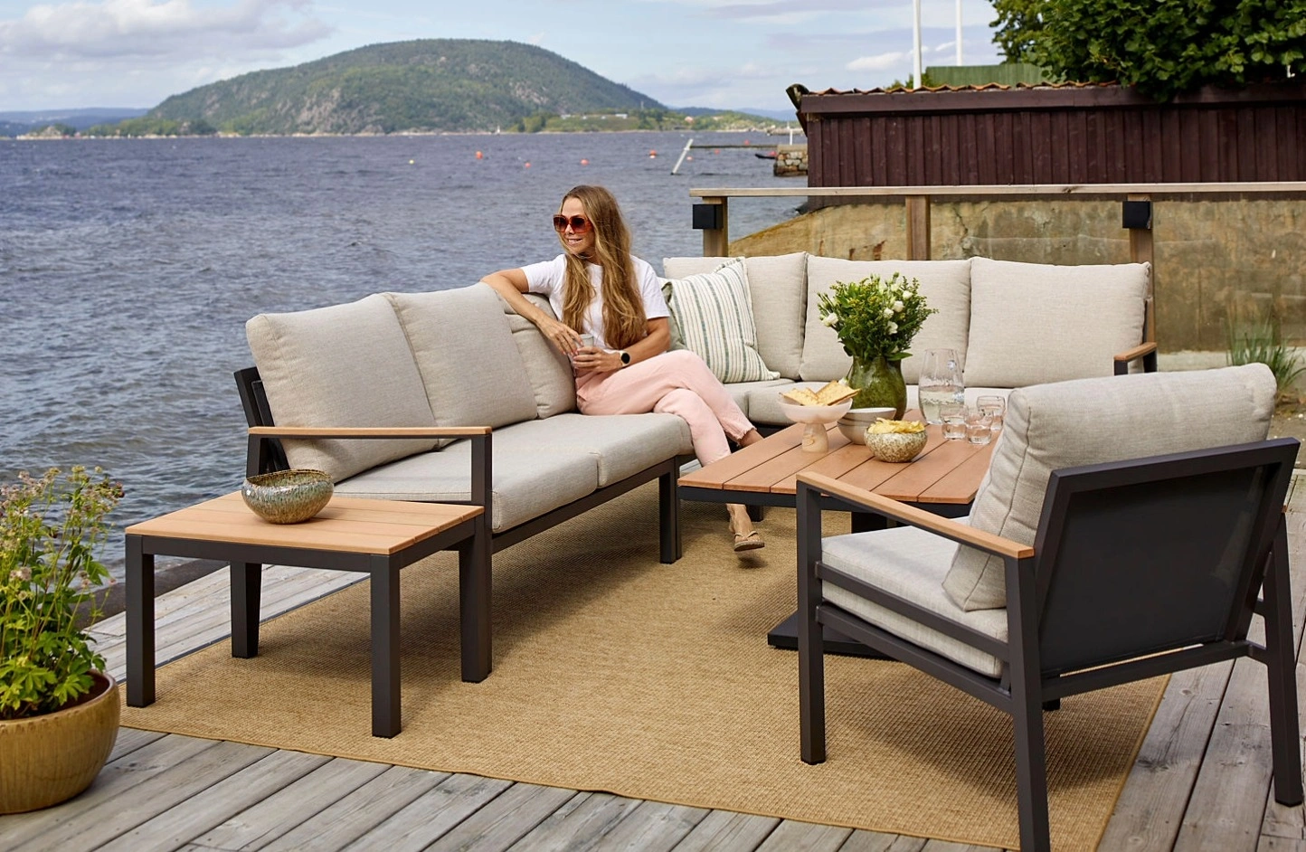 Sonora hjørnesofa - få tips til vedlikehold av utemøbler