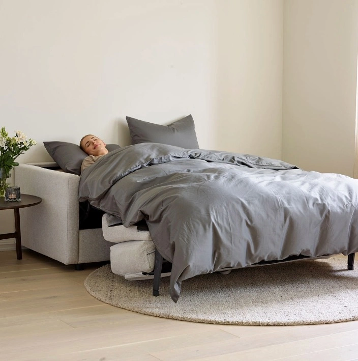 Liten sovesofa Easy som seng