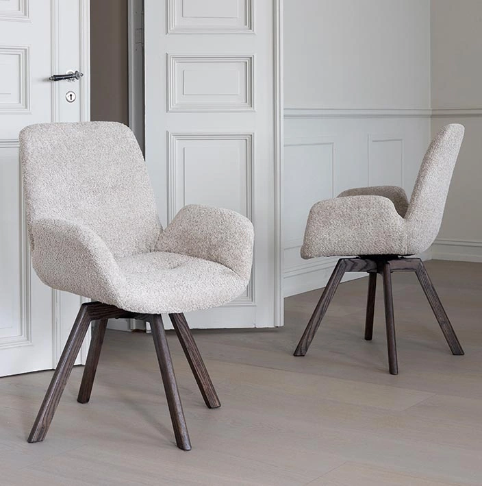 Crosby spisestol med sving