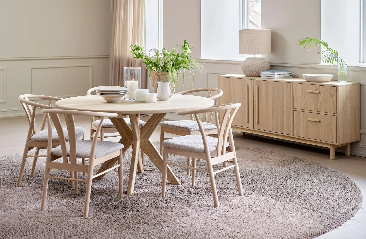 WoodStory spisebord Ø130