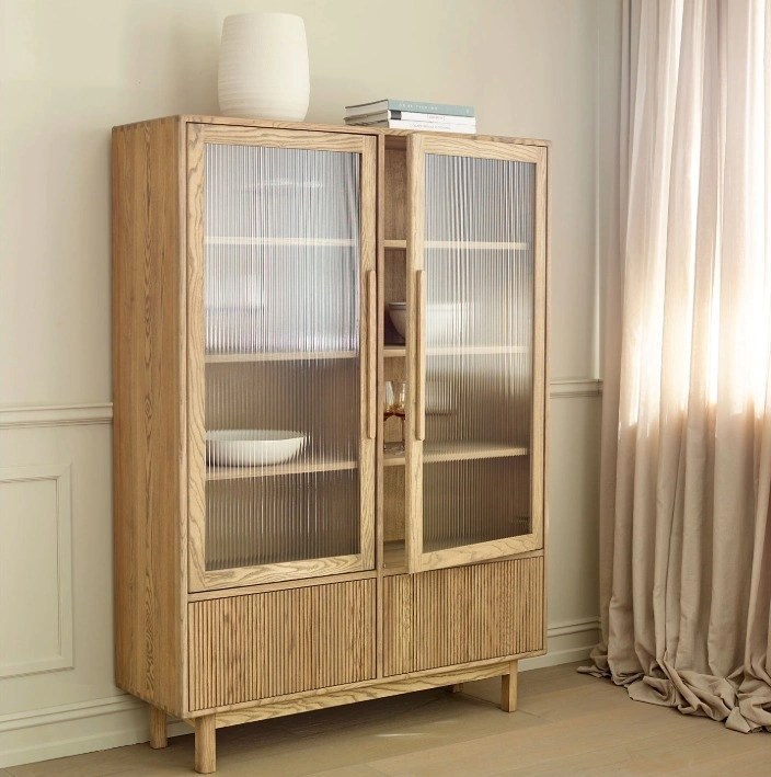 5. WoodStory Options vitrineskap