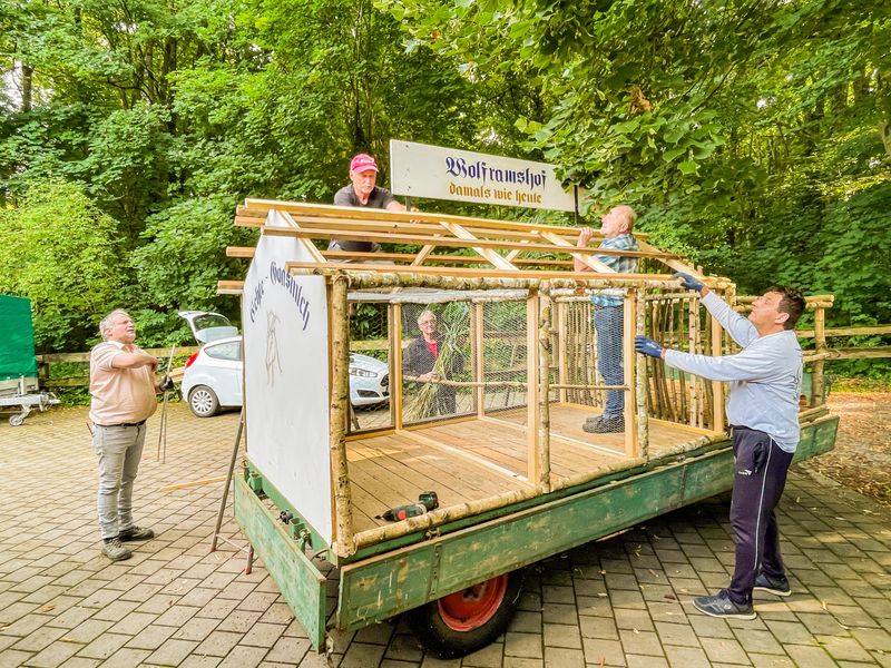 Titelbild: Im Schatten des Schlosses