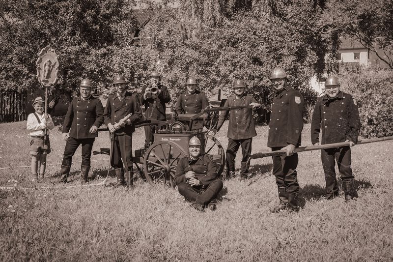 Mit Muskelkraft gegen die Flammen