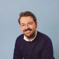 Dr. Daniel Kundt