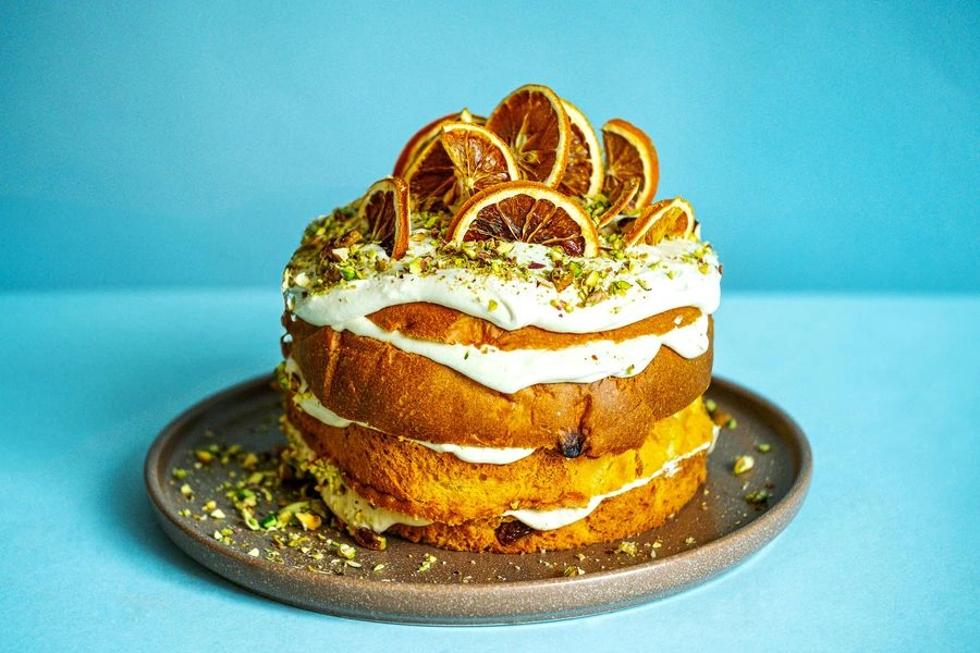 Easy panettone layer cake with pistachio cream