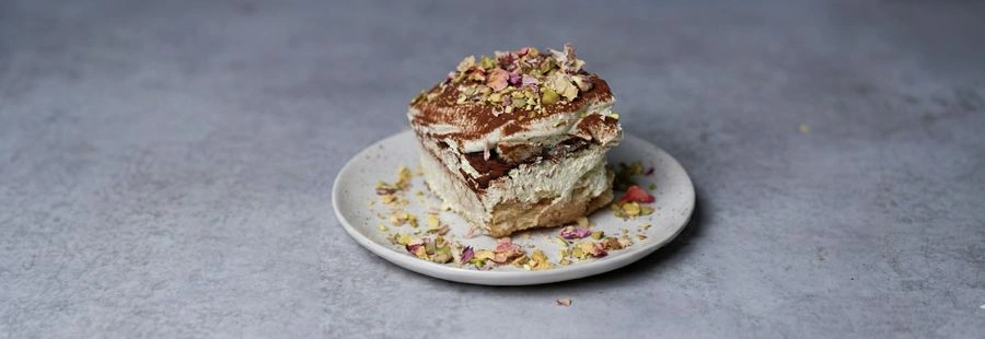 Vegan pistachio tiramisu