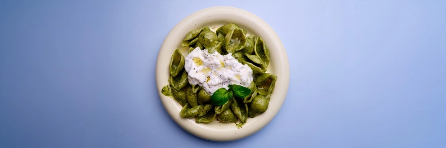 Chlorella-Basilikum-Zitronen-Pesto