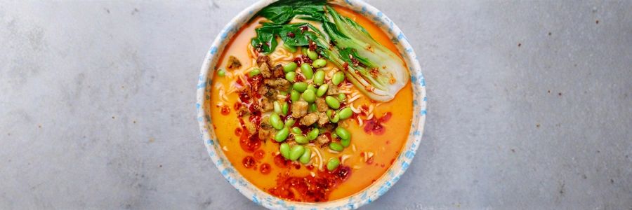 Kokos-Suppe mit Tempeh