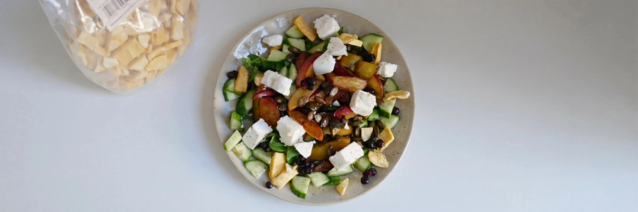 Sommersalat mit Pfirsich & Veta