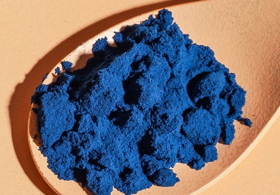 Natürliches Färbemittel Spirulina
