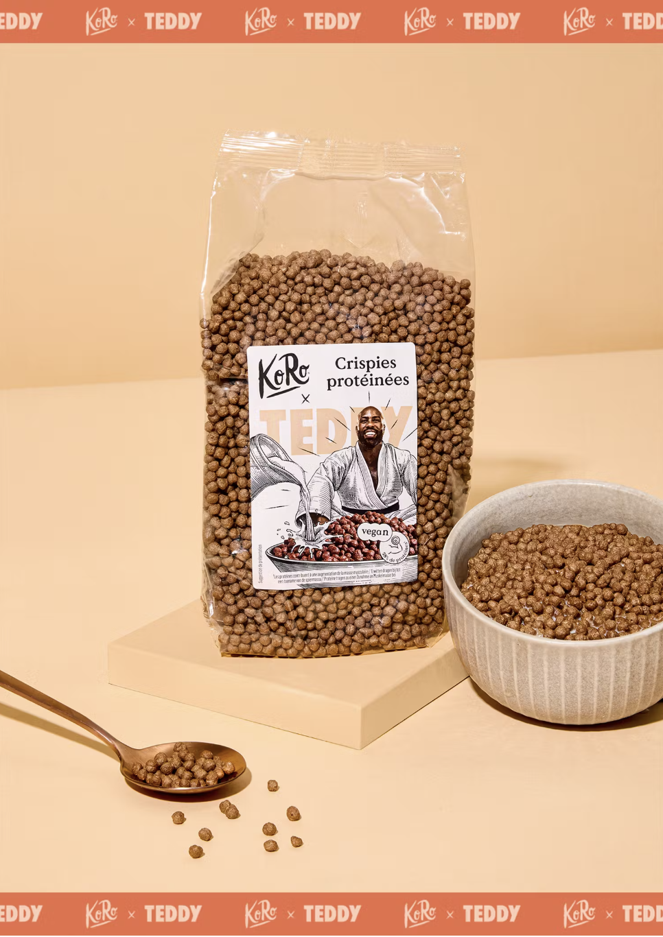 Gros plan sur Crispies protéinées au cacao x Teddy Riner