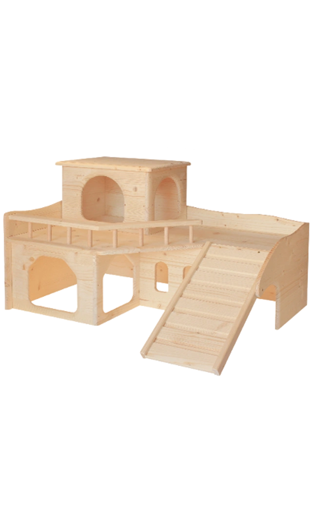 Frontalansicht vom Resch Kaninchenschloss mit Terrasse aus Holz