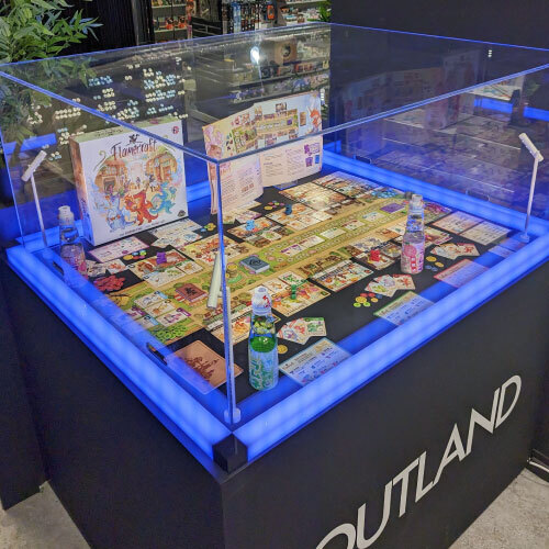 Outland butikk display