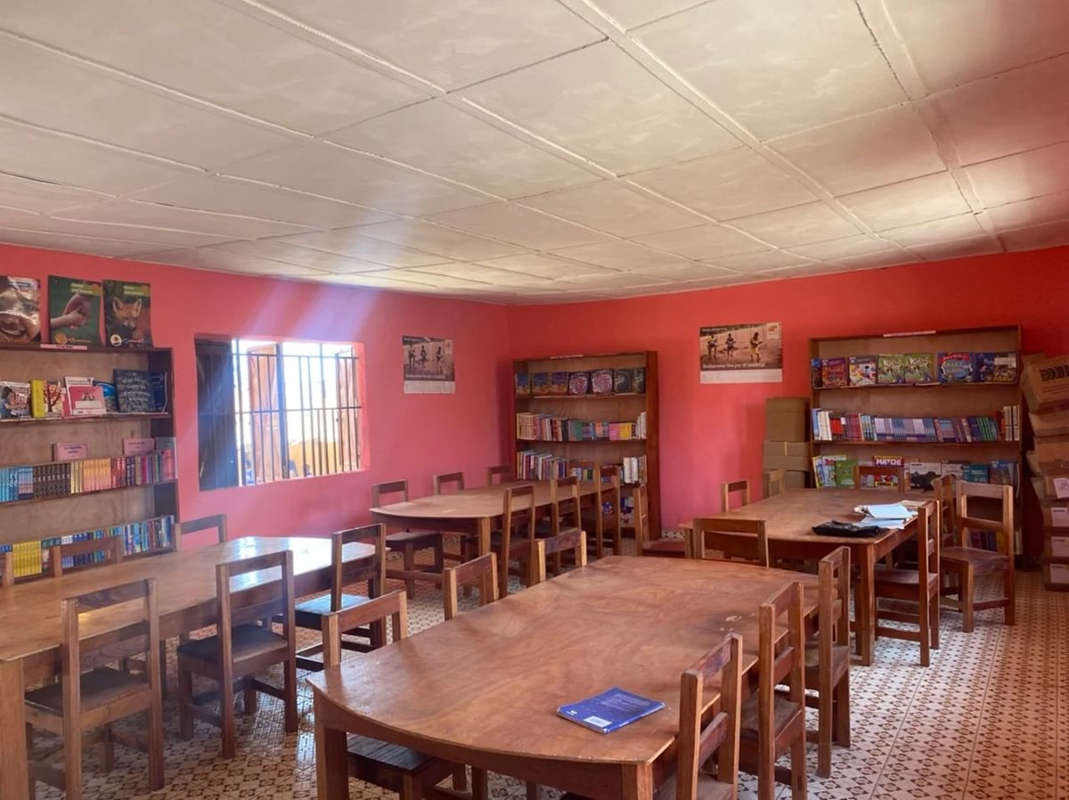 Explorer Library ved Namya Islamic Primary School i Sierra Leone