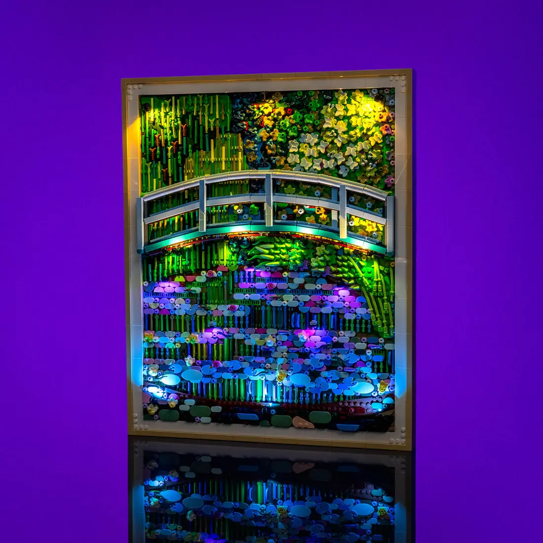 Claude Monet - Bridge over a Pond of Water Lilies 31220 Light Kit