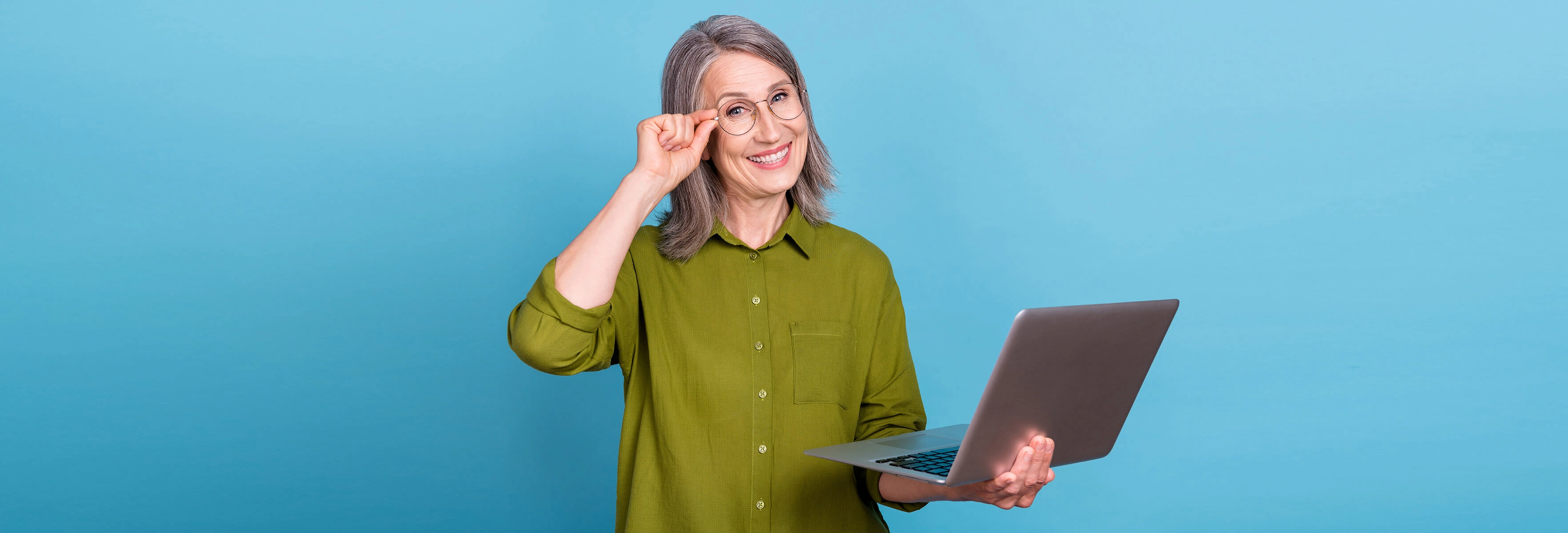 woman with laptop