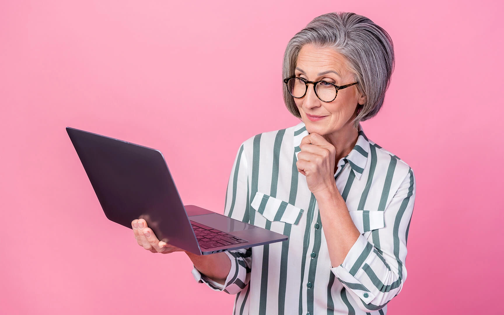 woman with laptop